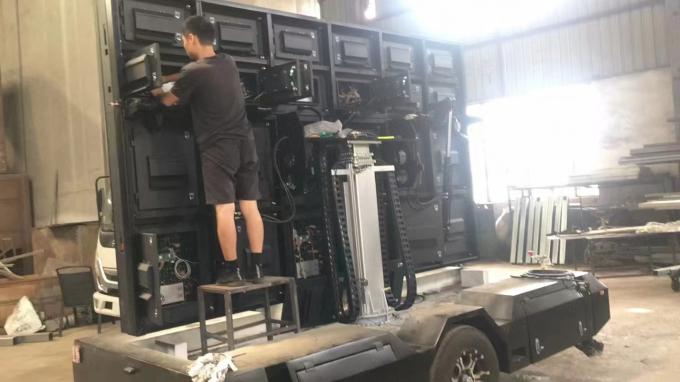 Ekran LED zewnętrzny z mobilnym ekranem przyczepy billboard LED wyświetlacz LED-ekran-przesunięty 1